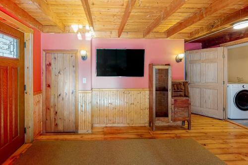 Mountain Spring Cottage