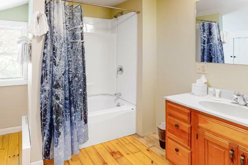 Mountain Spring Cottage