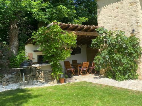 Hameau de Montcabirol - Pyr�n�es