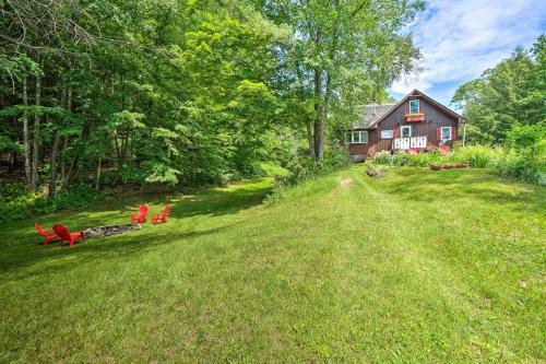 Vibrant Putney Cabin With Fire Pit Hike And Ski!
