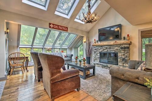Upscale Vt Getaway By Slopes, Lakes And Trails!