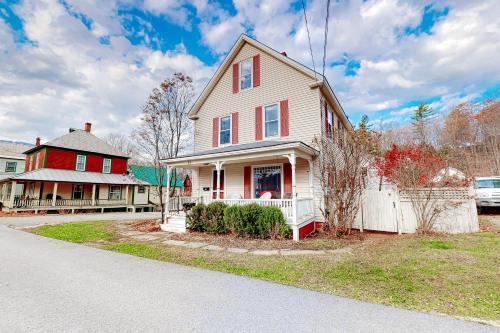 Downtown Ludlow Home