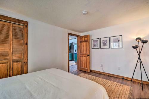 2-acre Ski Chalet With Deck 8 Mi To Mt Snow!