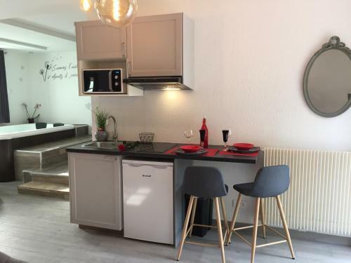 Apartamento Suite Cupidon- Domaine Des Trois Ch�teaux