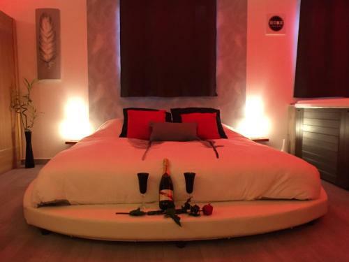 Apartamento Suite Cupidon- Domaine Des Trois Ch�teaux
