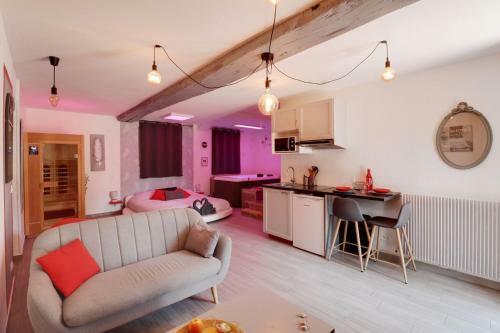 Apartamento Suite Cupidon- Domaine Des Trois Ch�teaux