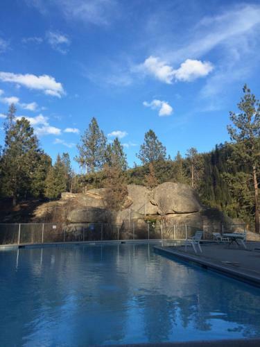 The Lodge At Lolo Hot Springs