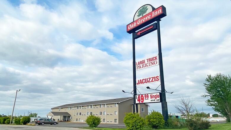 Motel Oak Grove Inn