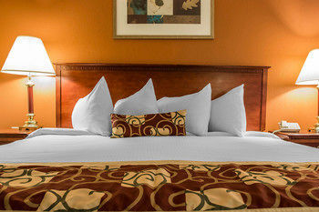 Motel Rodeway Inn - Muskegon