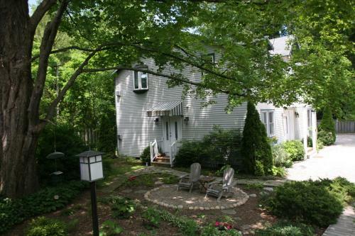 Garden Grove Bed And Breakfast