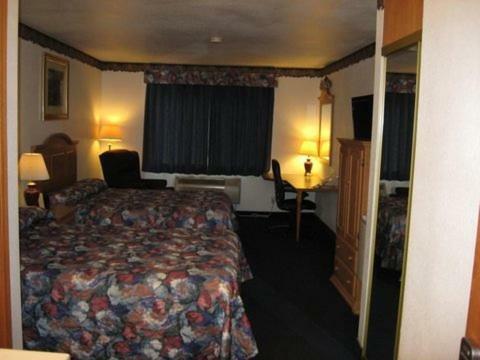Motel Glacier Gateway Plaza