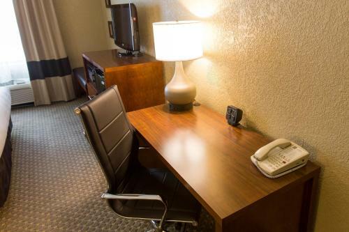 Hotel Comfort Suites Grand Rapids South
