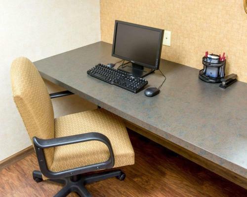 Hotel Comfort Suites Grand Rapids South