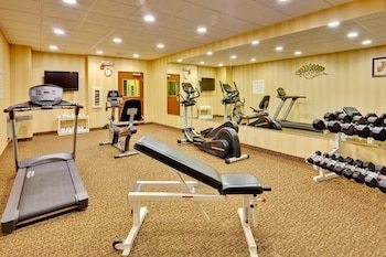 Holiday Inn Express Hotel & Suites Byram