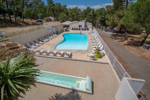 Camping Maeva Escapades La Pin�de En Provence ***