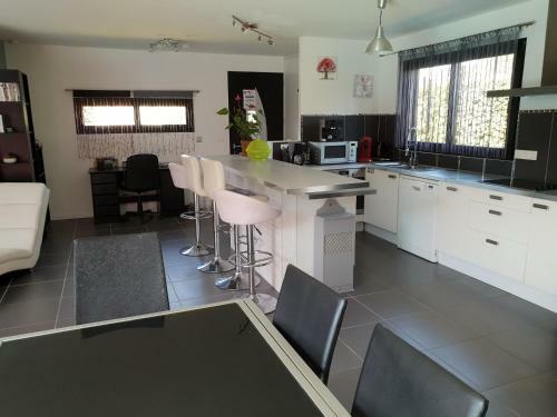 Villa Avec Piscine Chauff�e