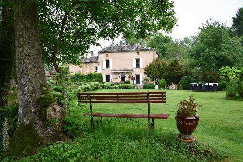 Bed & Breakfast Moulin De Ladausse