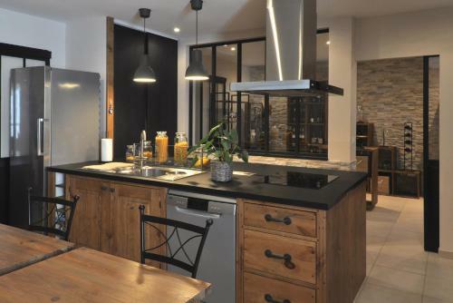 Hostal A L'or�e Des Vignes