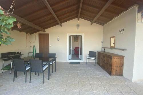 Countryside G�te + Pool With Stunning Views