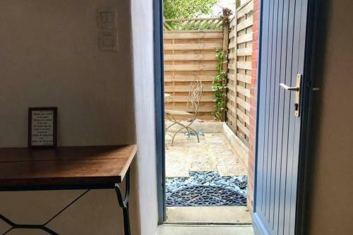 Apartamento Studio Et Terrasse Au Sein D'un Manoir Xvii�me