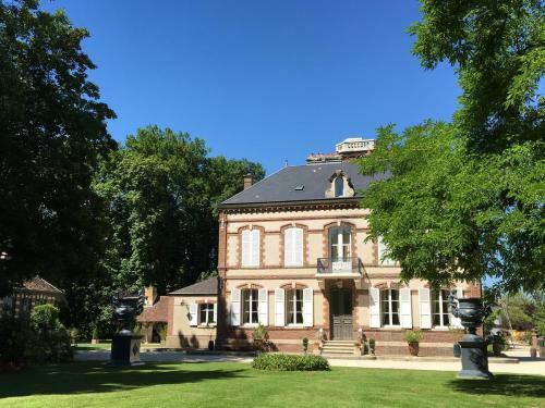 Bed & Breakfast Ch�teau De Montabert