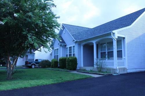 Apartamento Spacious Private 2br & Living Area W/ Patio For 6