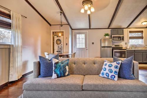 Calming Shenandoah Valley Cabin With Hot Tub!