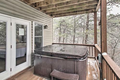 Peaceful House With Hot Tub And Ski Slope Views!