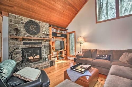 Upscale Wintergreen Resort Home With Golf Course View