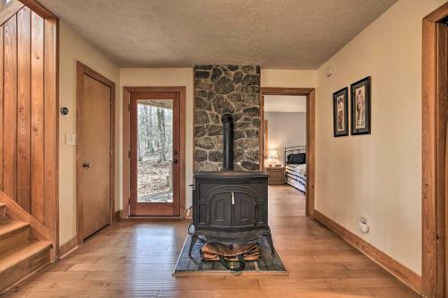 Upscale Wintergreen Resort Home With Golf Course View
