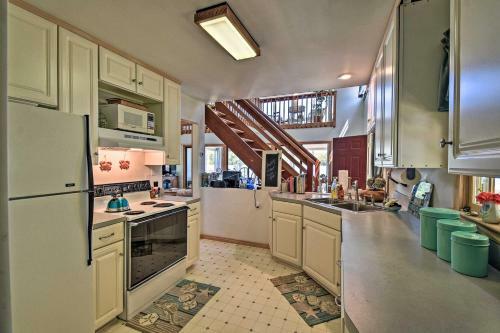 Luxe Waterfront Home Kayak, Canoe, Grill And More!
