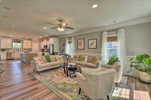 Vivid Home With Porch Walk To Ocean View Beach