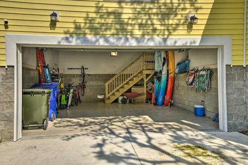 Vivid Home With Porch Walk To Ocean View Beach
