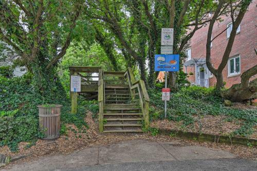 Vivid Home With Porch Walk To Ocean View Beach