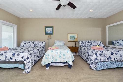 Water Front Delight On The Bay Home
