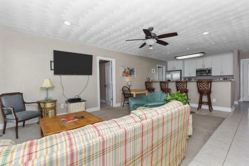 Water Front Delight On The Bay Home