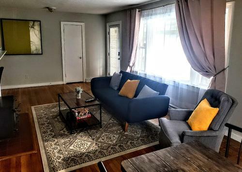 Beautiful, Modern & Convenient Home In Quinton, Va