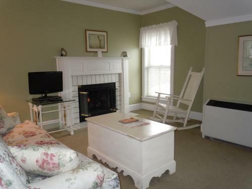 Bed & Breakfast Harbor House Inn