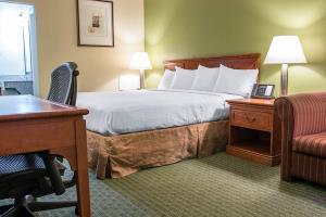 Hotel Rodeway Inn Grand Haven