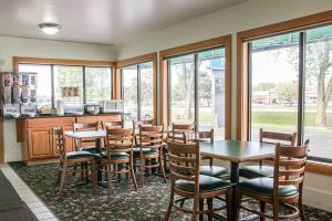 Hotel Rodeway Inn Grand Haven