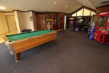 Hotel Summer Bay's Tradition Inn