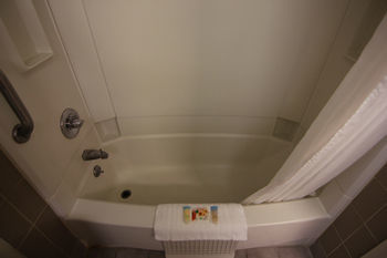 Hotel Summer Bay's Tradition Inn
