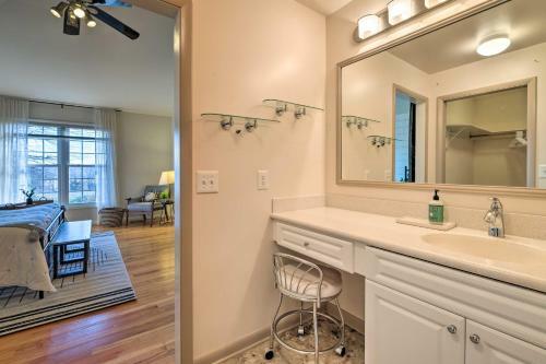 Pet-friendly Cottage With Game Room And Fire Pit!