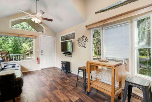 New Tiny Home Steps Away From Mt. Rainier