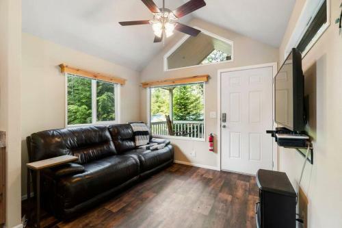 New Tiny Home Steps Away From Mt. Rainier
