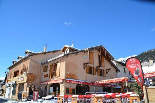 Hotel H�tel Alpis Cottia