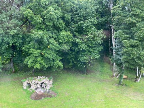 Hostal Le Chateau De Monthureux Le Sec