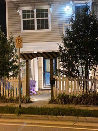 Beach House Just Blocks From Oceanfront Boardwalk.