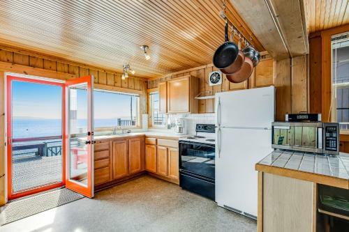 Sunrise Beach House