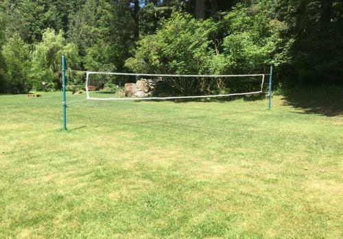 69sl - Upscale - Hot Tub - Wi-fi - Bbq - Sleeps 8 Cabin